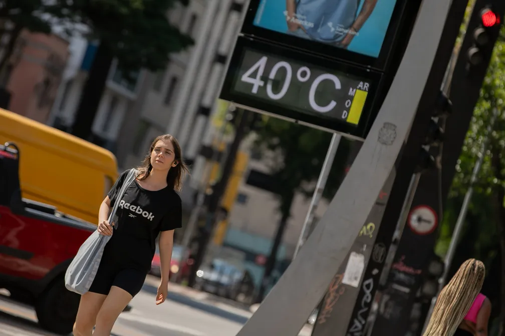 Enfrentando o Calor: São Paulo Registra Temperaturas Acima dos 36°C Após Recorde de Calor