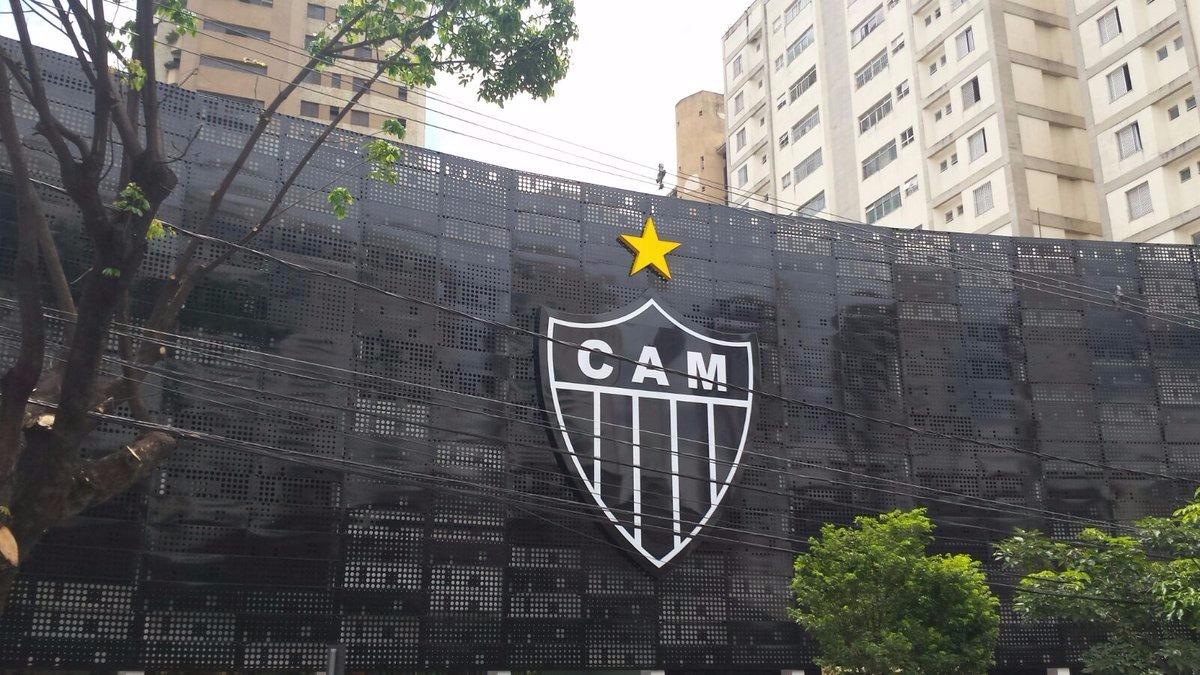 Galo DIZ SIM e se prepara para receber caminhão de dinheiro com venda de atacante