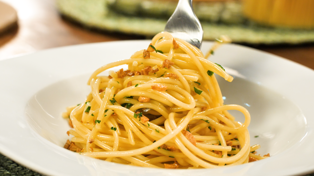 Macarrão ao Alho e Óleo: Uma Receita Clássica da Culinária Italiana