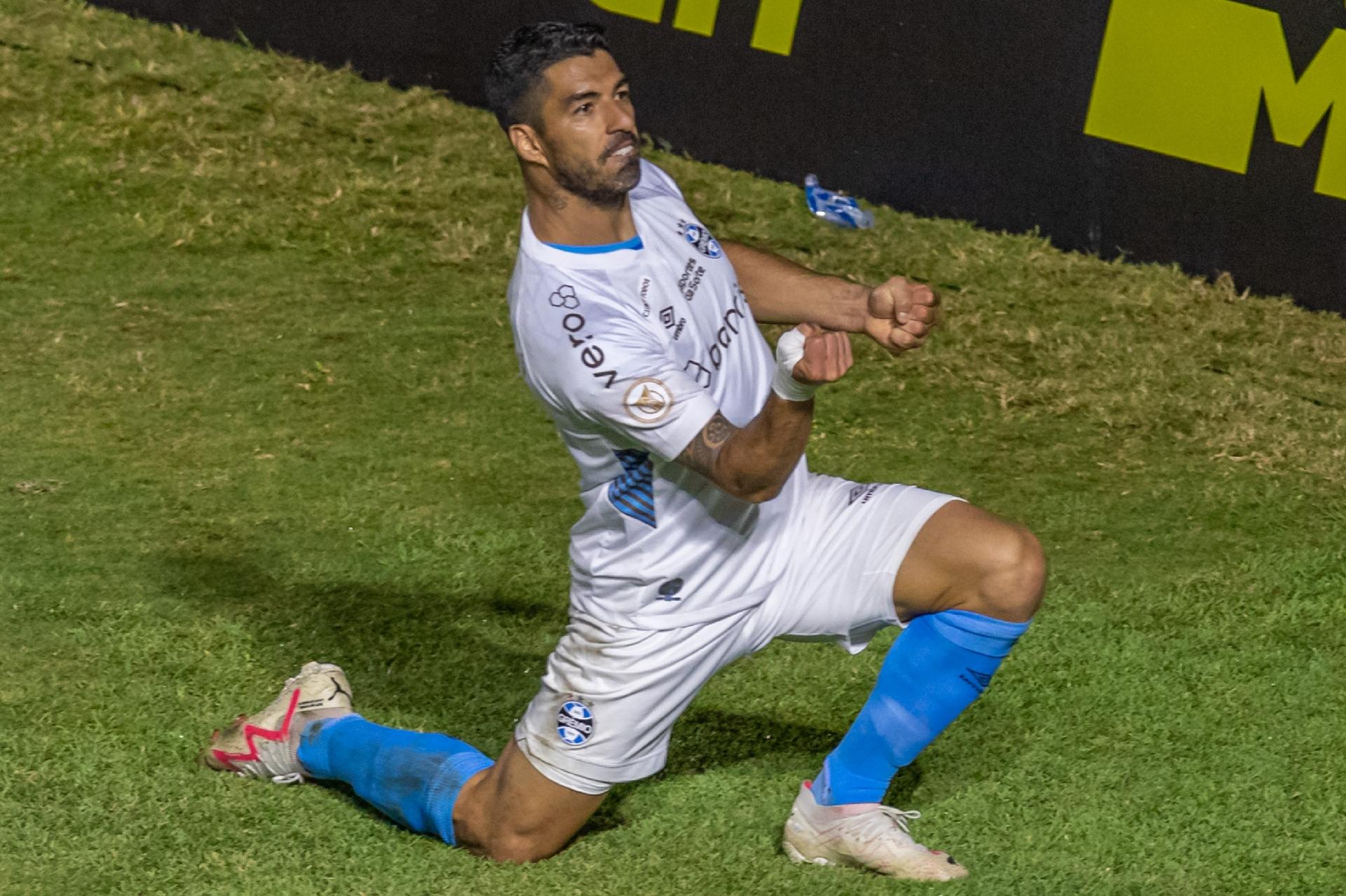 Grêmio Vira Contra o Botafogo com Hat-Trick de Suárez, e Brasileirão Tem Empate Triplo