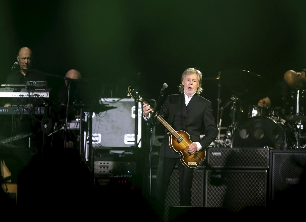 Paul McCartney apresenta no Rio espetáculo com grandes canções, tocado ao vivo, em simbiose com o público