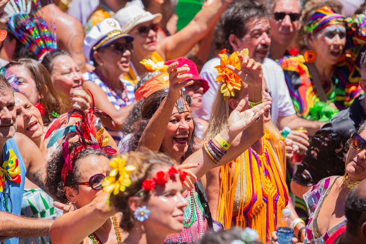 Carnaval é feriado? Posso folgar na segunda-feira? Entenda seus direitos trabalhistas