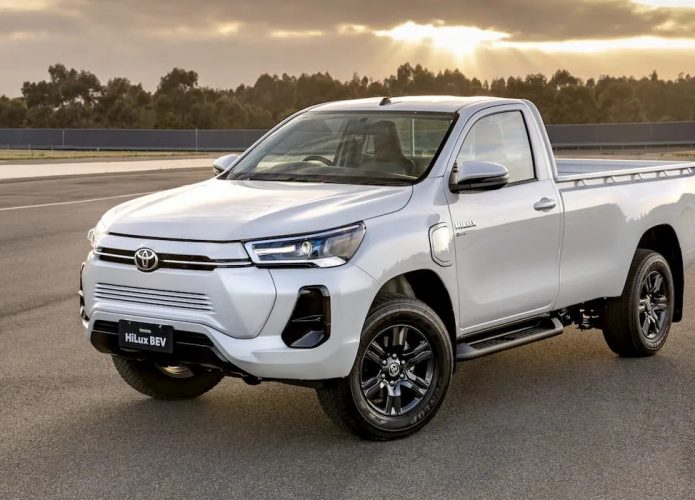 Toyota planeja lançar Hilux elétrica em 2025