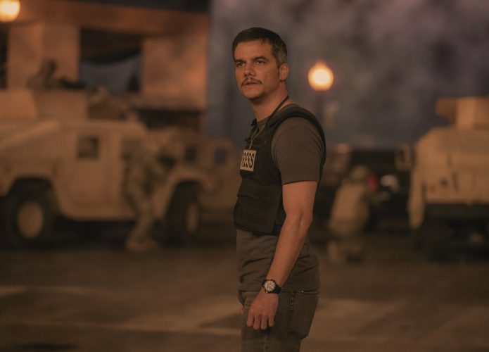 filme com Wagner Moura criou zona de combate com armas reais